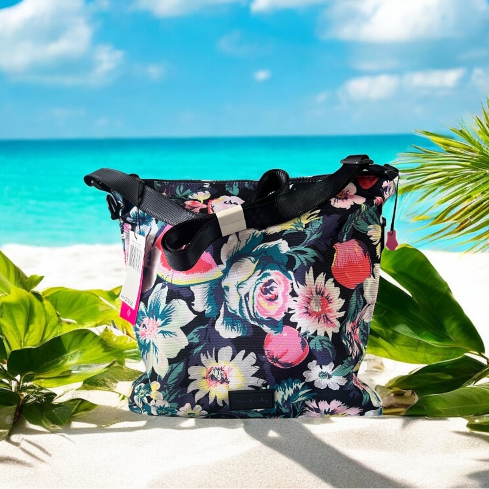 Vera Bradley Reactive Hipster 26450-Q23 / Garden Picnic